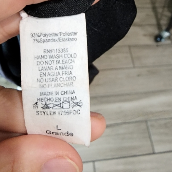 Riot Queen West Coast Cropped Vintage Inspired Tee - Picture 4 of 4